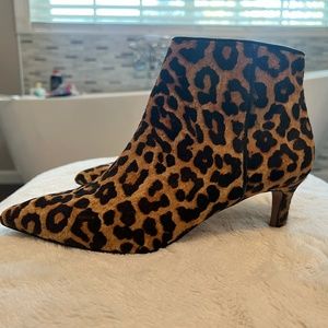Franco Sarto leopard print ankle boots SZ 8